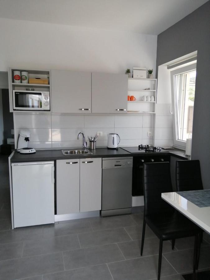 Apartment "Manna Zrnovo Buitenkant foto
